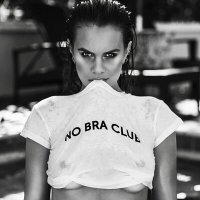 Lenore - NO BRA CLUB слушать песню