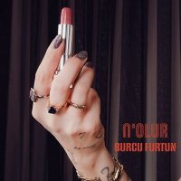 Burcu Furtun - N'Olur слушать песню